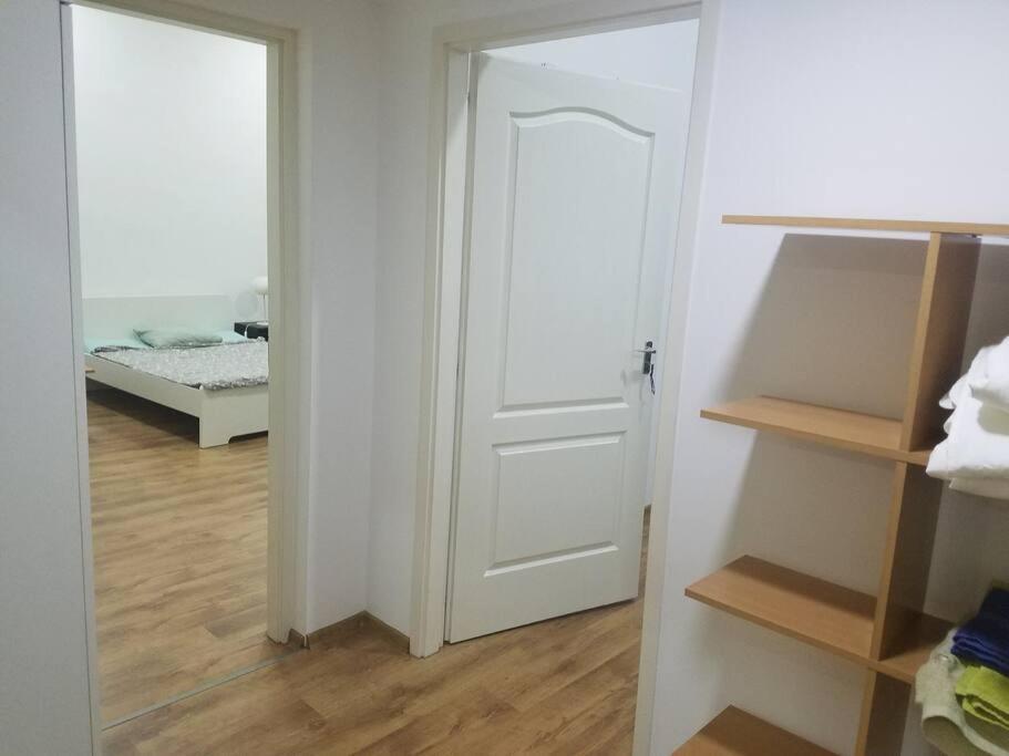 Big Cozy - Skyfall Apartment 3 Bdrm 6 Beds 1&Half Baths Βουδαπέστη Εξωτερικό φωτογραφία